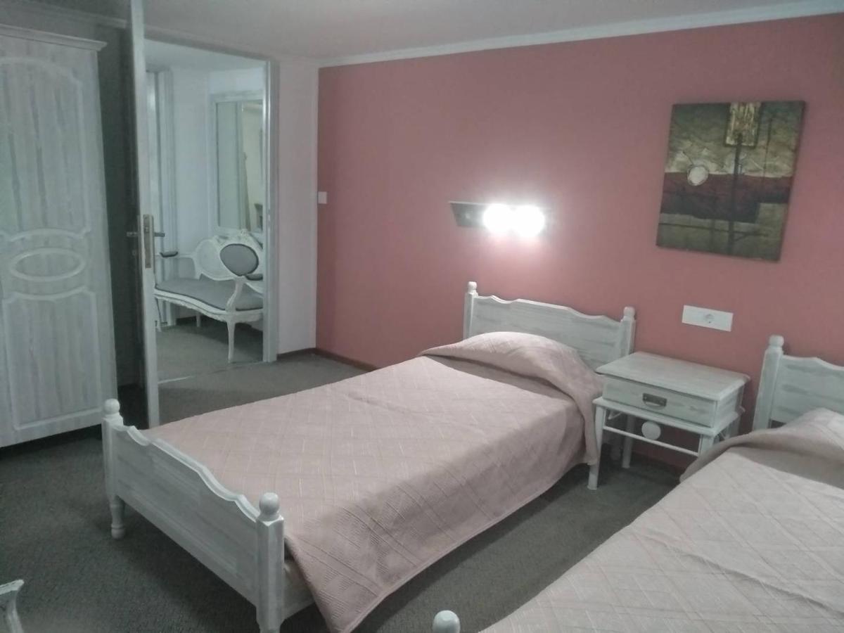 Vokamvilia Apartment & Studio Close To The Sea Plános 外观 照片