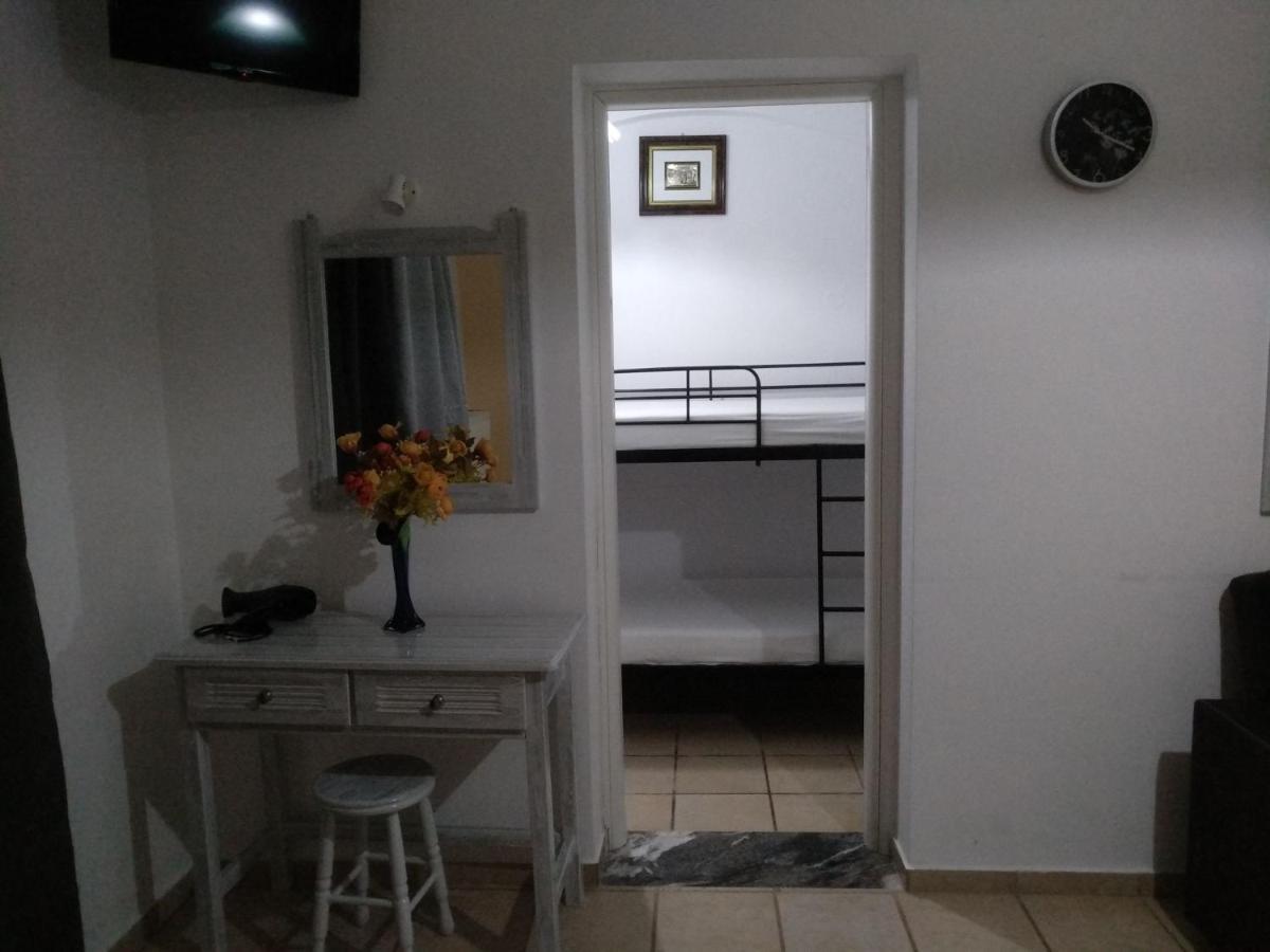 Vokamvilia Apartment & Studio Close To The Sea Plános 外观 照片